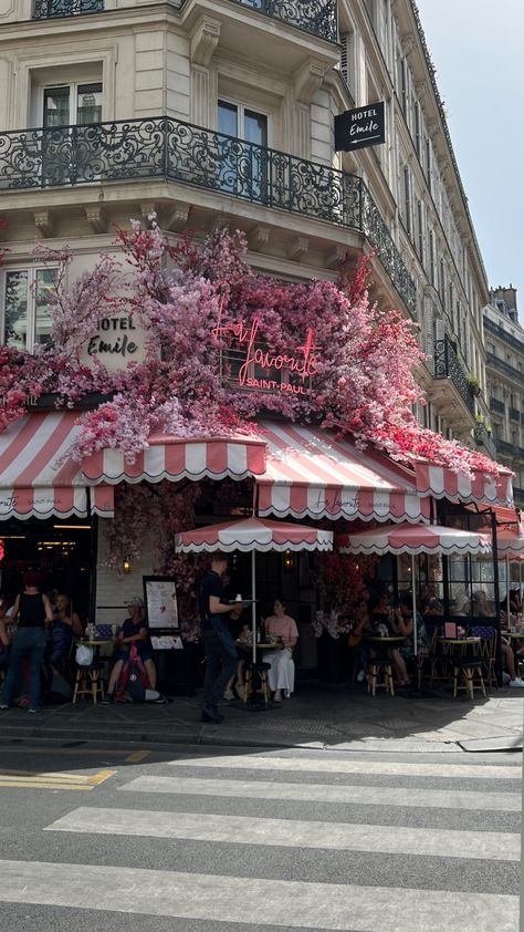 Paris Cafe Aesthetic, Cafe Photo, Paris In Spring, Spring In Paris, Summer Abroad, Parisian Summer, Paris Dream, Parisian Aesthetic, France Aesthetic