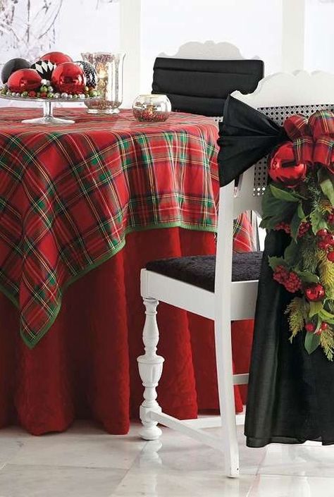 Christmas Decorating On A Budget, Baddie Apartment, Baddie Apartment Ideas, Christmas Entertaining, Tartan Christmas, Christmas Time Is Here, Grandin Road, Christmas Tablescapes, Christmas Tea