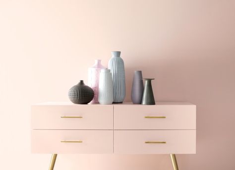 These are the 2020 home decor trends experts say to expect in the new decade – Orange County Register Paint Vanity, Neutrals Palette, Things Paint, Best Bedroom Paint Colors, Grey Vase, Modern Paint Colors, Retirement Living, Craftsman Bungalow, Deco Rose