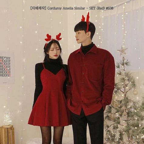 Valentine Couple Outfits, Couple Clothes Matching Outfits, Korean Christmas Outfit, Matching Clothes Couple, Korean Couple Outfits, Couple Outfits Matching, Casual Christmas Party Outfit, Aesthetic Couples, Matching Christmas Outfits