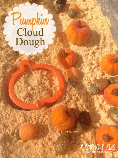 Pumpkin Sensory, Cloud Dough Recipe, Sensory Play Activities, Fall Sensory Bin, Fall Sensory, Halloween Sensory, Pumpkin Activities, Fall Preschool Activities, Cloud Dough