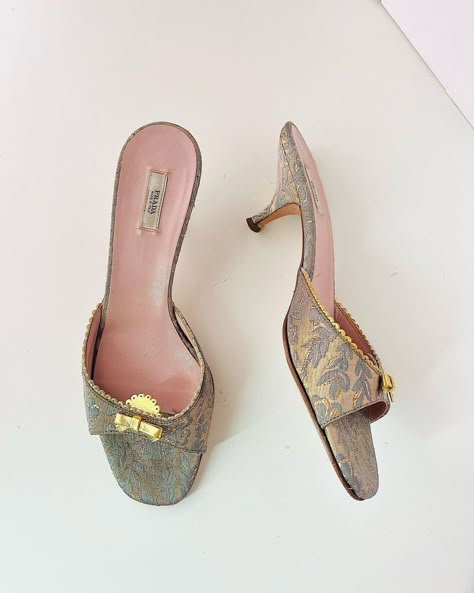 Archive Square (@archive_square) • Instagram photos and videos Dainty Shoes, Lavender Silk, Chic Heels, Floral Heels, Vintage Heels, Cute Heels, Shoe Inspo, Aesthetic Shoes, Swag Shoes