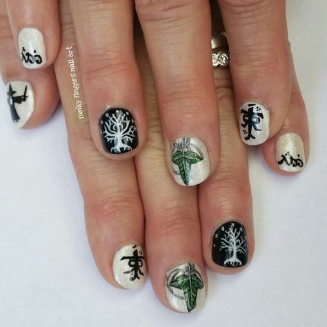 Lord Of The Rings Nails Art, Lord Of The Rings Nails Designs, Lord Of The Ring Nails, Lotr Nail Art, Lord Of The Rings Nail Art, Hobbit Nails, Lord Of The Rings Nails, Lotr Nails, Movie Nails