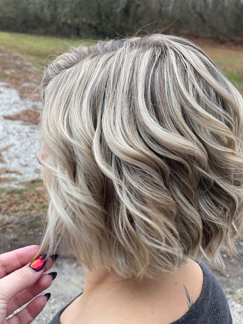 Ash Blonde With Gray Highlights, Babylights Blonde Short Hair, Blonde Lowlights In Blonde Hair, Ash Blonde Babylights, Pearl Blonde Highlights, Ash Blonde Hair With Highlights, Gigi Hair, Gray Bob, Ash Blonde Bob