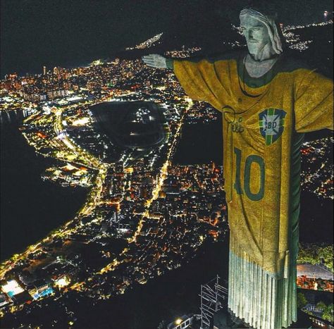 #brazil #statue #football #legend Brazil Football Aesthetic, Jesus Statue Brazil, Brazil Statue, Brazil Wallpaper, Brazil Shirt, Brazil Soccer, Brazil Culture, Brazil Football, Jesus Statue