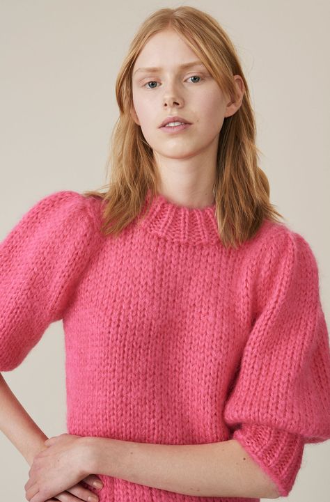 Hand Knit Wool Puff Sleeve Pullover, Hot Pink Knitting Terms, Knitting Paterns, Pink Knit Sweater, Fall Winter Wardrobe, Pink Knit, Sweater Crochet Pattern, Mohair Sweater, Crafts Projects, Knit Fashion