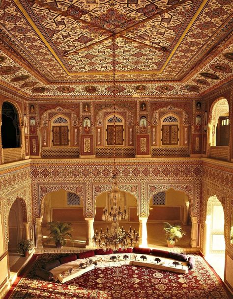 Luxury Accommodation of the Week: Samode Palace Arabic Palace Interior, Persian Aesthetic, Samode Palace, Persian Palace, Moroccan Architecture, Arabic Decor, India Architecture, Persian Architecture, Palace Interior