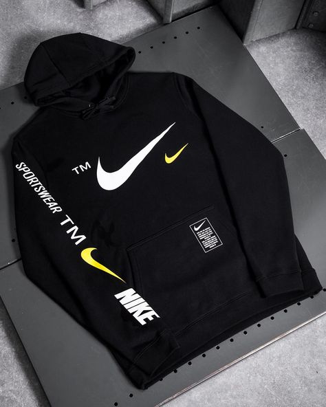 Nike Merch, Streetwear Hoodie Design, Polo T Shirt Design, Nike Clothes Mens, Nike Clothes, Branded Apparel, Sporty Wear, Nike Apparel, Nike Sportswear Mens