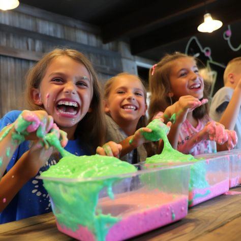 Slime Party Ideas - Gooey Ideas for a Slime Themed Party - Darling celebrations Slime Bday Party Ideas, Slime Bar Ideas, Slime Party Cake, Slime Birthday Party Ideas, Slime Party Ideas, Slime Station, Slime Making Party, Slime Swirl, Slime Theme