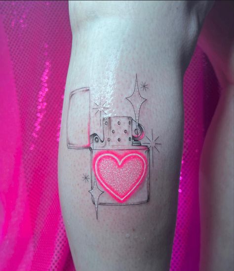 Neon Heart Tattoo, Neon Sign Tattoo Ideas, Neon Pink Tattoo, Girly Pop Tattoo, Cute Pink Tattoos, Neon Tattoo Ideas, Neon Light Tattoo, Vice Tattoo, Pink And Black Tattoo