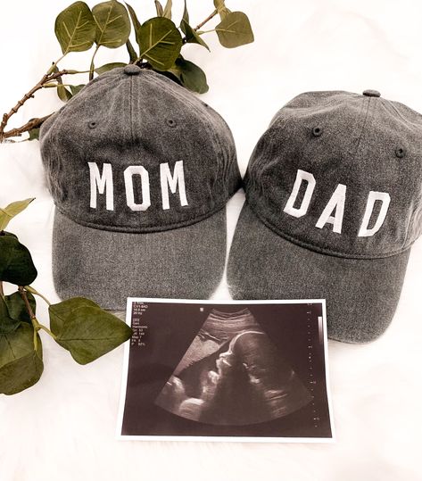 Mom Dad Hats Pregnancy Announcement, Pregnancy Announcement To Husband Baby #2, Mom And Dad Announcement, Subtle Pregnancy Announcement, Connected Souls, Small Business Shipping, Announcement Pictures, Announcement Photoshoot, Pregnancy Announcement Photoshoot