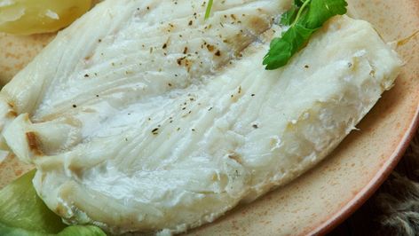 Ludafisk Recipe, Lutefisk How To Cook, Lutefisk Recipe, Norwegian Recipes, Norwegian Heritage, Traditional Christmas Food, Vegetarian Barbecue, Juicy Lucy, Norwegian Food