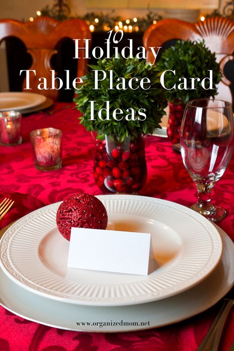 Place Card Ideas Christmas, Christmas Table Settings Name Cards, Place Card Holder Ideas, Christmas Place Cards Diy, Ornament Place Cards, Xmas Place Cards, Card Holder Ideas, Dinner Place Cards, Christmas Place Card Holders