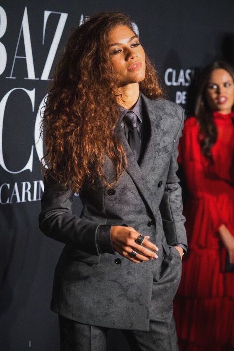 Zendaya Suit, Mode Zendaya, Estilo Zendaya, Zendaya Maree Stoermer Coleman, Zendaya Outfits, Zendaya Style, Music Inspiration, Style Hijab, Zendaya Coleman