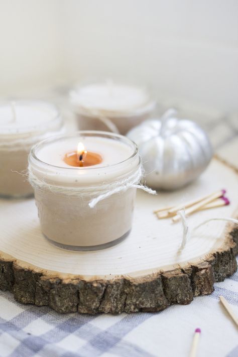 Homemade Pumpkin Spice Candles... Soy Wax Flakes, Diy Pumpkin Spice, Homemade Pumpkin Spice, Pumpkin Spice Candle, Small Mason Jars, Candle Supplies, Photo Candles, Homemade Pumpkin, Easy Christmas Diy