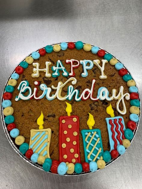 May Birthday Cake Ideas, Big Birthday Cookie, Birthday Message Cookies, Birthday Cookie Cake Designs For Men, Decorated Cookie Cake Birthday, Birthday Cookie Cake Ideas, Message Cookie Designs, Cookie Cake Ideas Birthday, Easy Cookie Cake Decorating Ideas