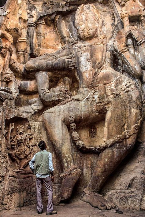 Temple Carvings, Moon God, Historical Sculptures, Temple India, Indian Temple Architecture, Ancient Indian Architecture, Indian Sculpture, Temple Architecture, Temple Art