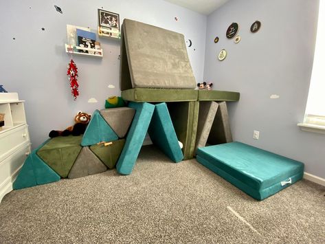 3 Nugget Build Ideas, 3 Nugget Obstacle Course, 3 Nugget Couch Configurations, 3 Nugget Builds, Joey Builds, Three Nugget Builds, 1 Nugget Couch Ideas, Nugget Builds, Nugget Ideas