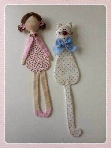 Felt Bookmark, Cloth Book, Scrap Fabric Crafts, Creative Bookmarks, Doll Diy Crafts, Bookmarks Kids, Book Marks, Crochet Bookmarks, Art Dolls Handmade