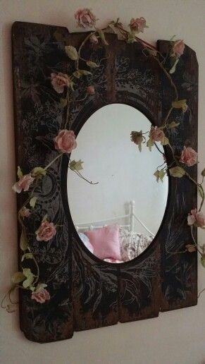 Fairytale mirror Storybook Mirror, Fairy Mirror Aesthetic, Mirror Cottagecore, Fairycore Mirror Diy, Fairytale Mirror, Dressing Mirror, Diy Sewing Projects, Bedroom Makeover, Tree House