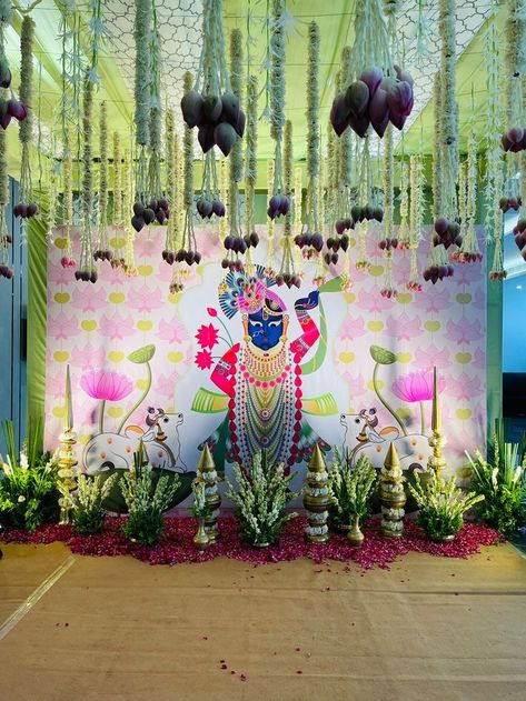 Pichwai Theme Backdrop, Shreenathji Decoration, Pichwai Theme Wedding Decor, Pichwai Theme Decor, Pichwai Decor, Pichwai Designs, Wedding Collaterals, Selfie Booth, Indoor Wedding Decorations