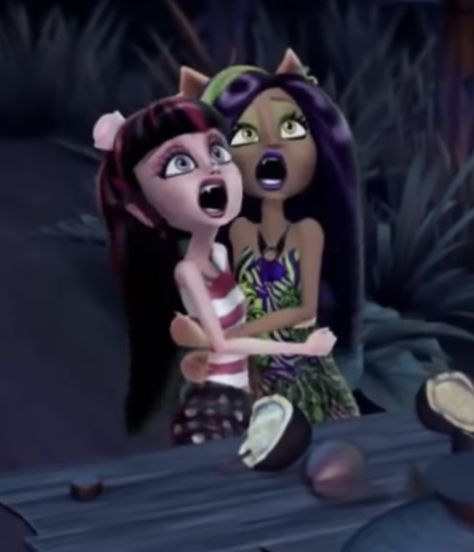 Monster High Best Friends, Monster High 4 Friends, Draculora And Clawdeen Matching Pfp, Moster High Pfps, Draculaura Comic Pfp, Iconic Duo Characters, Best Friend Cartoon Aesthetic, Monster High Group Pfp, Bestie Characters