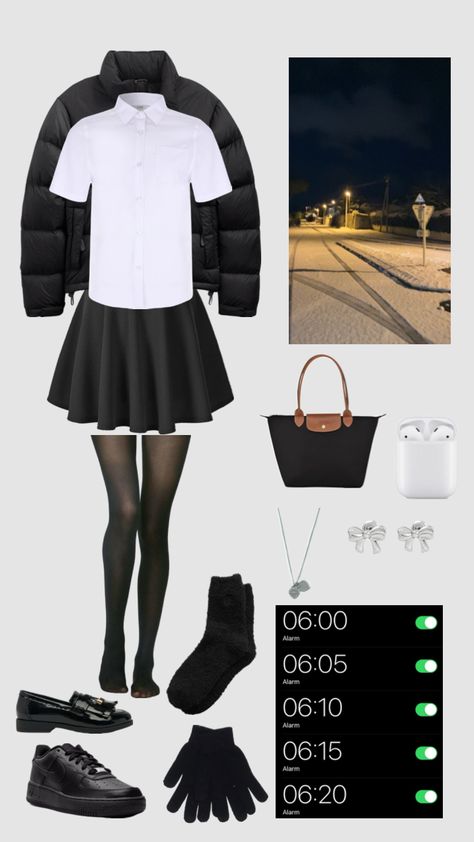 How To Make Uniform Look Cute, Uk Uniform, Winter School Uniform, School Uniform Uk, School Outfits Uniform, School Barbie, British School Uniform, Comfy School Outfits, Sixth Form Outfits