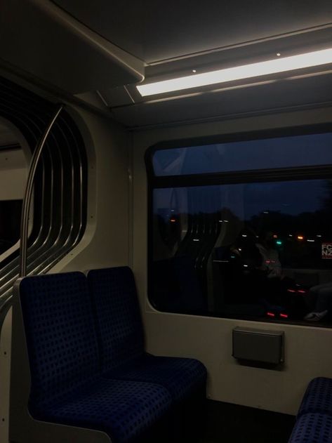 Spotify Night Aesthetic, Train Seats Aesthetic, Train Seat Aesthetic, Train Photo Aesthetic, Train Study Aesthetic, Train At Night Aesthetic, School At Night Aesthetic, Night School Aesthetic, Studying At Night Aesthetic