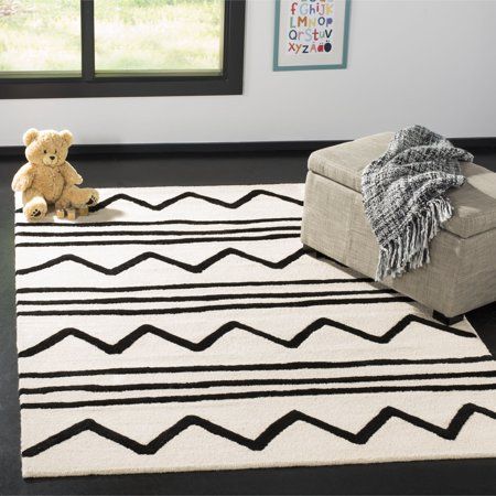 Safavieh Kids Zigzag Stripes Area Rug or Runner, White Boys Rug, Girls Rugs, Southwest Rugs, Rug Size Guide, Handmade Kids, Navy Rug, Black Area Rugs, Carpet Colors, Black Rug