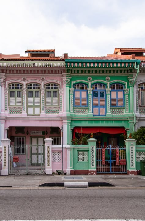 Bold House Exterior Colors, Southeast Asian Apartments, Asia House Design, Thai Apartment Exterior, New Orleans Buildings, Southeast Asian Aesthetic, South Asian House, Asian House Exterior, Southeast Asian Architecture