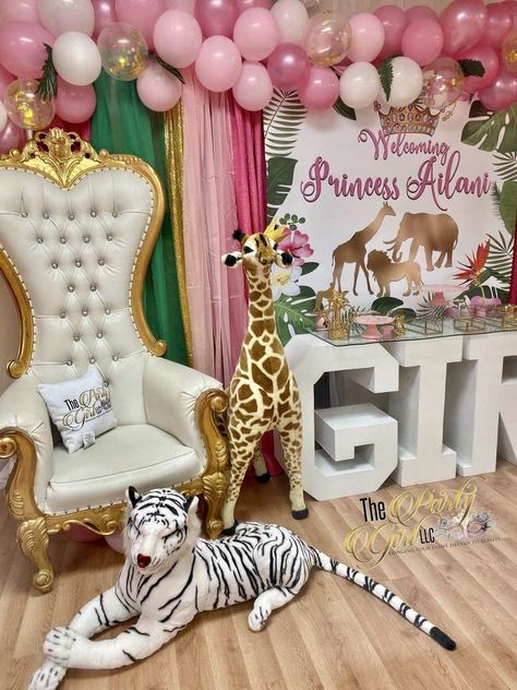 A Princess Safari Baby Shower | CatchMyParty.com Black People Baby Shower Ideas, Baby Girl Safari Baby Shower Theme, Baby Shower Jungle Theme Girl, Baby Shower Themes Black People, Baby Shower Ideas Black People, Girl Jungle Baby Shower Theme, Safari Girl Baby Shower Ideas Jungle Theme, Pink Safari Baby Shower Ideas, Girl Baby Shower Ideas Black People