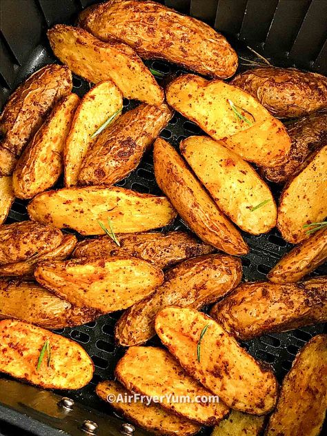 Finger Potatoes Recipes Air Fryer, Roasted Fingerling Potatoes Air Fryer, Fingerling Potato Recipe Air Fryer, Air Fryer Fingerling Potatoes, Fingerling Potatoes Air Fryer, Air Fryer Red Potatoes, Finger Potatoes, Fingerling Potatoes Recipes, Air Fryer Sides