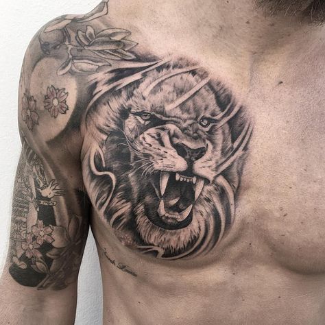 Lion Chest Tattoo, Contemporary Tattoo, Man With Tattoos, Thigh Tattoo Men, Husband Tattoo, Lion Tattoo Sleeves, Mens Lion Tattoo, Tattoo Culture, Tato Henna