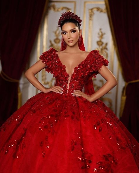 Red wedding dress Ruffle Bridal Gown, Frida Xhoi Xhei, Bridal Gowns Plus Size, Wedding Dresses V Neck, Gowns Plus Size, Red Ball Gown, Red Wedding Dress, Wedding Dress Jewelry, Dresses V Neck