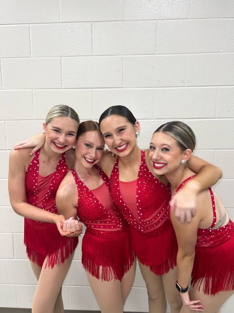 Dance Comp Outfit Ideas, Dance Comp Pictures, Group Dance Aesthetic, Friend Dance Pictures, Dance Rehearsal Aesthetic, Dance Friends Pictures, Dance Team Competition, Dance Picture Ideas, Dance Recital Pictures