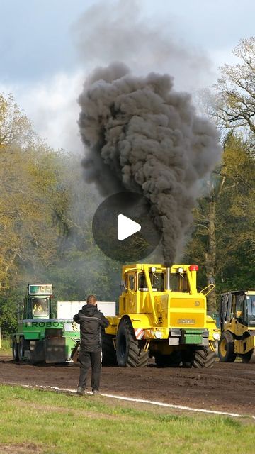 Korniloff Media on Instagram: "In this video you will enjoy a truly legendary spectacle, you will see how the K700 tractor makes a full pull at the TRAKTOR TREFFEN PERLEBERG 2024 event with ease and entertainment. 00:00 - K700 Full Pull 00:42 - K700 Full Pull 01:19 - T-150K #fullpull #truckpulling #tractorshow #pulling #kirovets #kirovetsk701 #kirovetsk700 #K700 #K701 #t150k" Traktor Pulling, Truck And Tractor Pull, Homemade Tractor, Truck Pulls, Tractor Idea, Tractor Pulling, 00 00, Jeep, Engineering