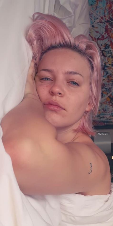 Anne Marie Drawing, Anne Marie Pink Hair, Anne Marie Lyrics, Anne Marie Album Cover, Anne Marie Unhealthy, Annie Marie, Anne Marie Album, Anne Maria, Color Portrait