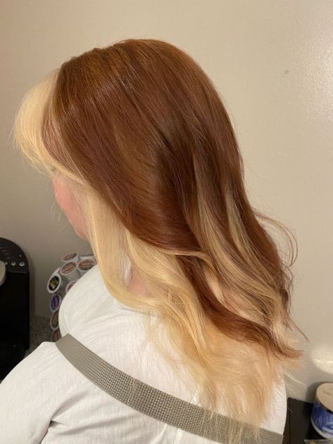 Blonde Underneath, Red Blonde Hair, Hair Color Underneath, Hair Color Streaks, Ginger Hair Color, Hair Color And Cut, Hair Dye Colors, Hair Inspiration Color, روتين العناية بالبشرة