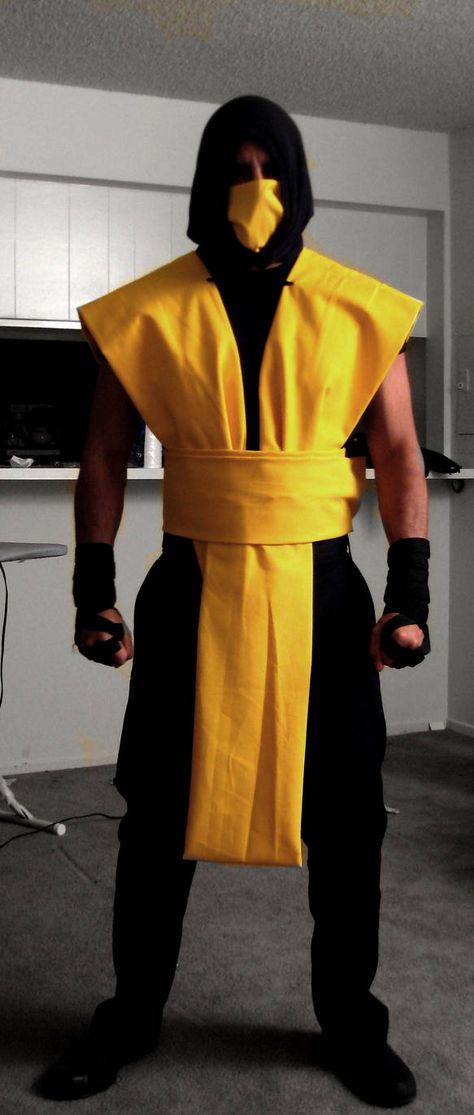 Ninja Men Costume, Ninja Custome Halloween, Simple Halloween Costumes Men, Scorpion Halloween Costume, Hallowen Costume Ideas For Men, Scorpion Halloween, Diy Costumes Men, Costumes Faciles, Holloween Costume