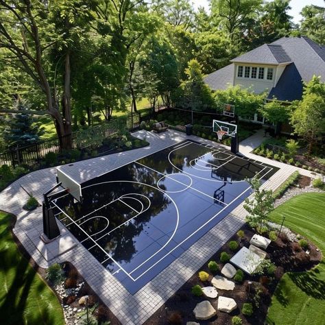 Home Basketball Court, Basketball Court Backyard, Backyard Basketball, Dream Life House, Dream House Rooms, Luxury House Designs, Luxury Homes Dream Houses, Dream House Interior, Design Your Dream House