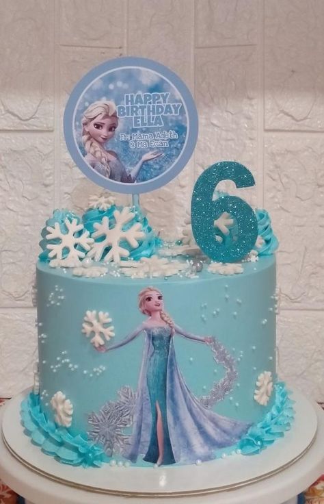 Frozen Elsa Cake Topper, Elsa Birthday Cake, Pastel Frozen, Frozen Birthday Party Cake, Frozen Themed Birthday Cake, Elsa Cake Frozen, Girls First Birthday Cake, Frozen Birthday Party Decorations, Cake Designs For Girl