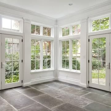 Glassed In Porches, Cottage Sunroom, Enclosed Patio Ideas, Townhouse Renovation, Sunroom Windows, Sunroom Dining, Small Sunroom, All Season Room, 4 Season Room