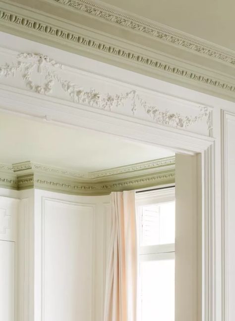 Crown Molding Ideas, California Craftsman, Wood Crown Molding, Molding Ideas, Molding Ceiling, Modern Parisian, Ceiling Trim, Dentil Moulding, Crown Molding