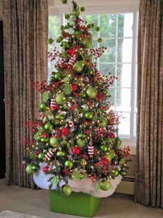 Red/white/candy apple green Christmas Tree Grinch Trees, Whoville Christmas, Grinch Christmas Tree, Grinch Christmas Decorations, Holiday Christmas Tree, Beautiful Christmas Trees, Green Christmas Tree, Grinch Christmas, Noel Christmas