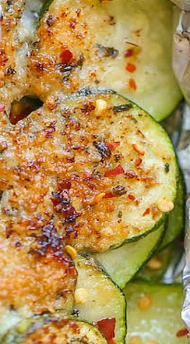 Zucchini Parmesan Foil Packets Cooked Vegetable Recipes, Spiral Vegetable Recipes, Vegetable Korma Recipe, Vegetable Dishes Recipes, Fresh Vegetable Recipes, Zucchini Parmesan, Yummy Vegetable Recipes, Foil Packet Dinners, Vegetable Casserole Recipes