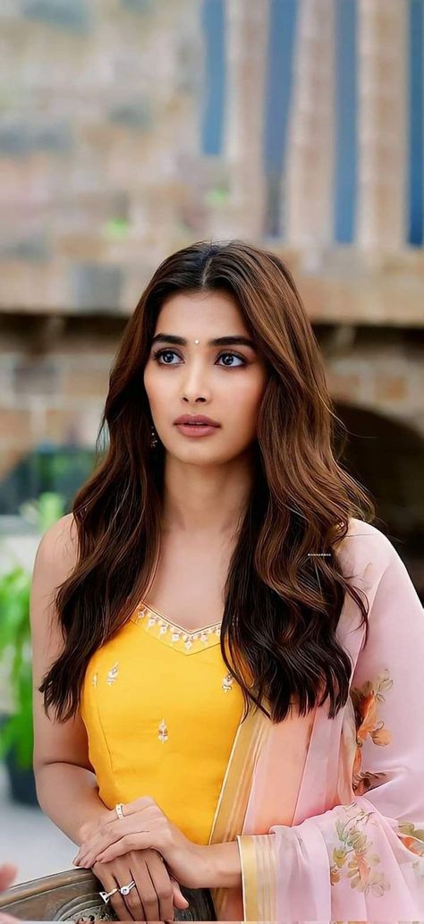 Pooja Hedge Wallpapers, Poja Hegde Hd Wallpaper, Pooja Hedge Ala Vaikuntapuramlo Photos, Pooja Hegde Hd Wallpaper New Home, Pooja Hedge In Saree, Heroines Photos Hd, Apache 160, Ben 1o, Gujarati Photo