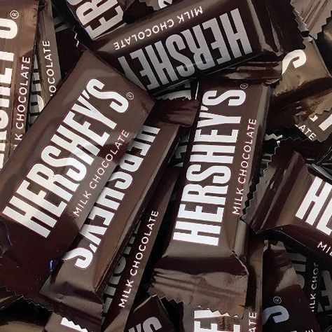 The Invitation Vi Keeland Aesthetic, The Invitation Vi Keeland, Hershey Aesthetic, Chocolate Bars Aesthetic, Pictures Of Chocolate Bars, Hello Aesthetic, Hersheys Chocolate Aesthetic, Hersheys Chocolate Bar Aesthetic, Sinners Anonymous