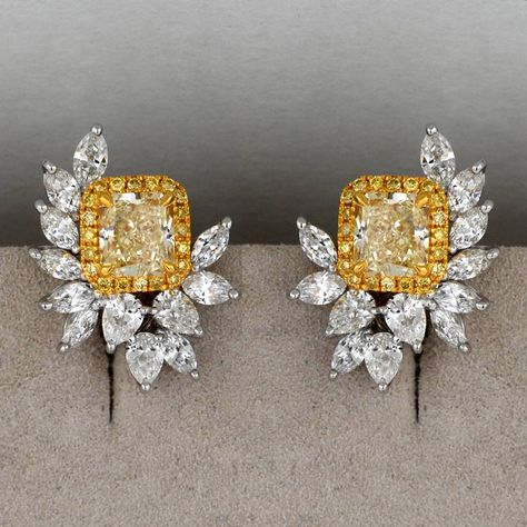 Traditional Wedding Jewellery, Yellow Diamond Earring, Colored Diamond Jewelry, Diamond Tops, Diamond Bracelet Design, Diamond Pendants Designs, Diamond Earrings Design, Fancy Yellow Diamond, Gold Jewelry Stores