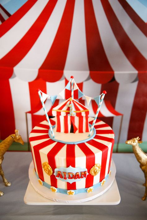 Carnival Theme Smash Cake, Circus First Birthday Cake, Circus Smash Cake Ideas, Simple Circus Birthday Cake, Circus Tent Cake, Carnival Cakes, Soft Play Area, 7th Birthday Party Ideas, Bounce Houses