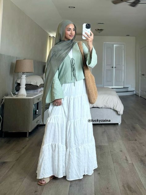 Hijabi Summer Outfits, Modest Outfits Muslim, Outfits Muslim, Modest Girly Outfits, Stylish Outfits Casual, Hijabi Fits, Modest Casual Outfits, Stile Hijab, Modesty Outfits